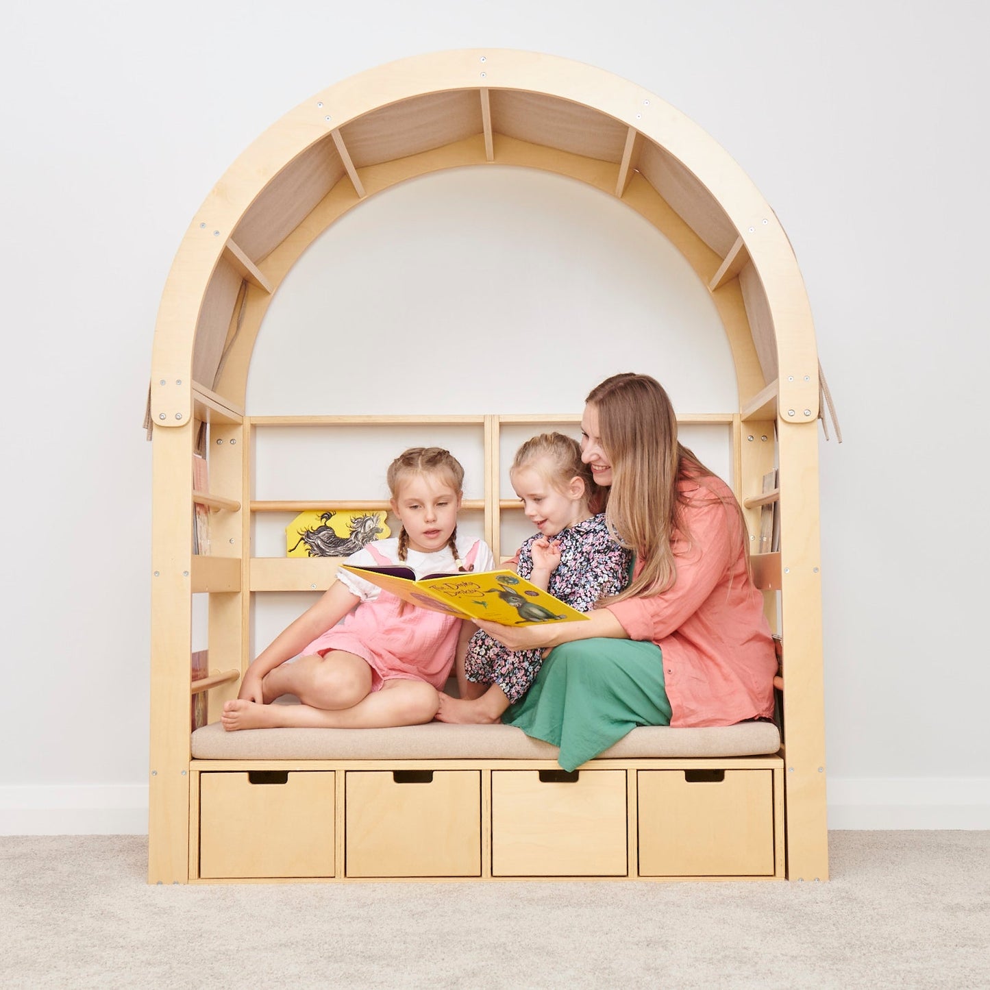 NEW | Play Stand Plus
